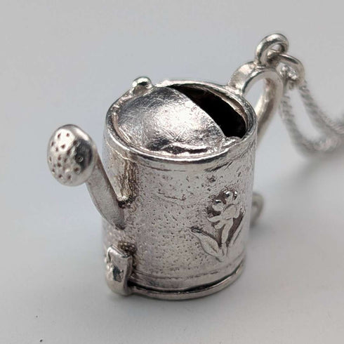 Colgante vintage con forma de regadera de plata de ley, incluye collar de plata de ley, 7.2 g en total