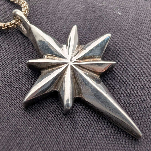 Colgante vintage de plata de ley en forma de estrella con cadena de plata de ley, 8 g en total