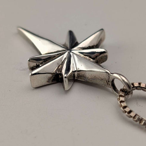 Colgante vintage de plata de ley en forma de estrella con cadena de plata de ley, 8 g en total