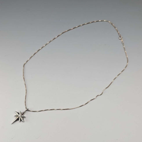 Colgante vintage de plata de ley en forma de estrella con cadena de plata de ley, 8 g en total