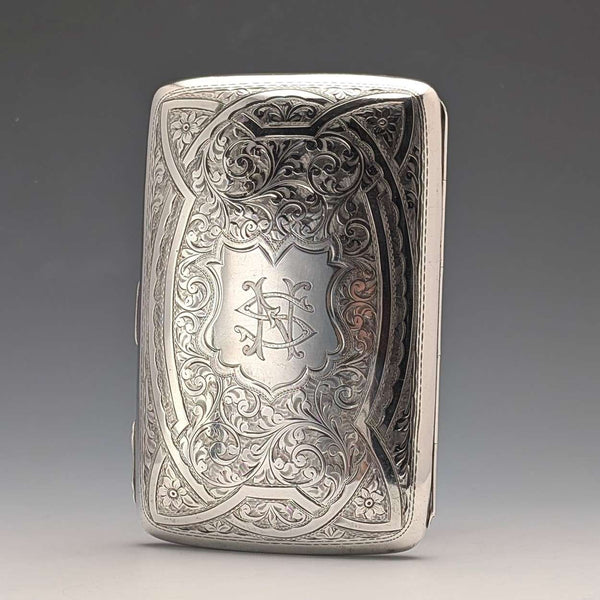Cigarera de plata esterlina antigua inglesa de 1907, decoración en relieve detallada, 163g, Joseph Gloster