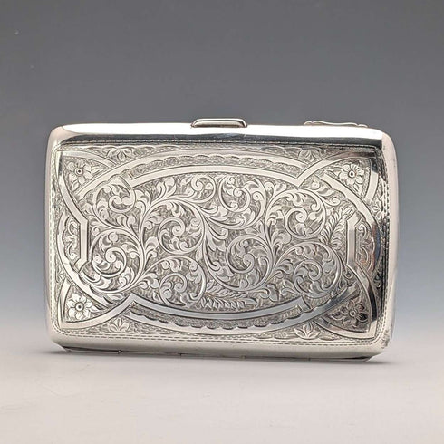 Cigarera de plata esterlina antigua inglesa de 1907, decoración en relieve detallada, 163g, Joseph Gloster
