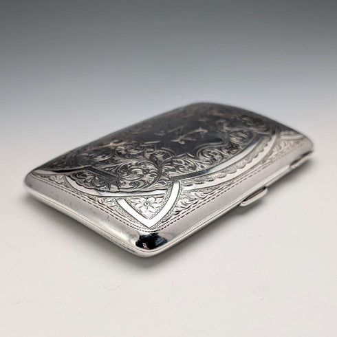Cigarera de plata esterlina antigua inglesa de 1907, decoración en relieve detallada, 163g, Joseph Gloster