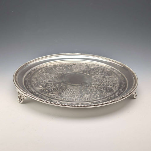 1890年 英国アンティーク 純銀製 脚付きサルヴァ カードトレイ直径26cm 517g Elkington