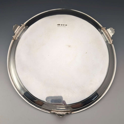 1890年 英国アンティーク 純銀製 脚付きサルヴァ カードトレイ直径26cm 517g Elkington