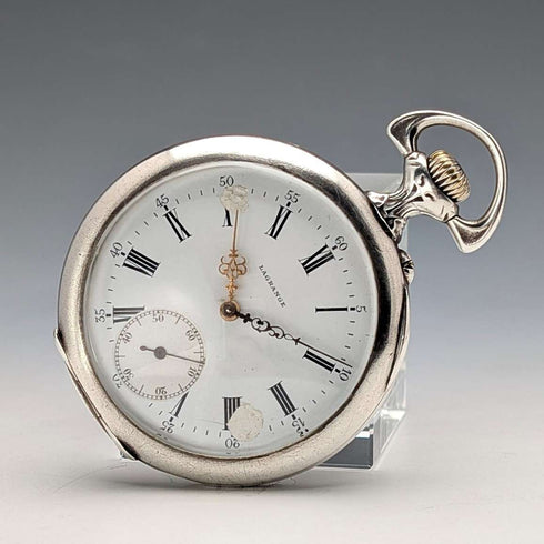 Reloj de bolsillo antiguo Lagrange, circa 1900, caja de plata 800, esfera abierta, en buen estado de funcionamiento.