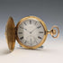 Reloj de bolsillo Zenith de alrededor de 1913, relieve de dragón, caja saboneta de oro de 18 quilates, en buen estado de funcionamiento.