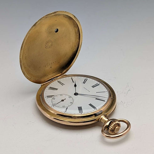 Reloj de bolsillo Zenith de alrededor de 1913, relieve de dragón, caja saboneta de oro de 18 quilates, en buen estado de funcionamiento.