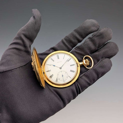 Reloj de bolsillo Zenith de alrededor de 1913, relieve de dragón, caja saboneta de oro de 18 quilates, en buen estado de funcionamiento.