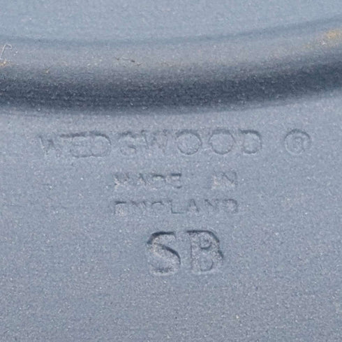 Plato conmemorativo del 250º aniversario del nacimiento de J. Wedgwood, fabricado en Jasperware por Wedgwood, Reino Unido, 21 cm de diámetro