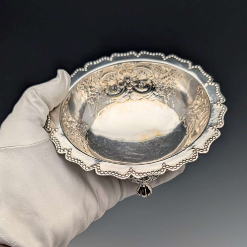 1891年英國古董鍍銀帶柄碗,直徑13.5厘米