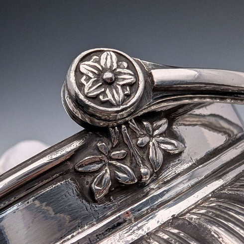 Bisquitera de plata chapada, antigua, inglesa, 1892, James Dixon & Sons