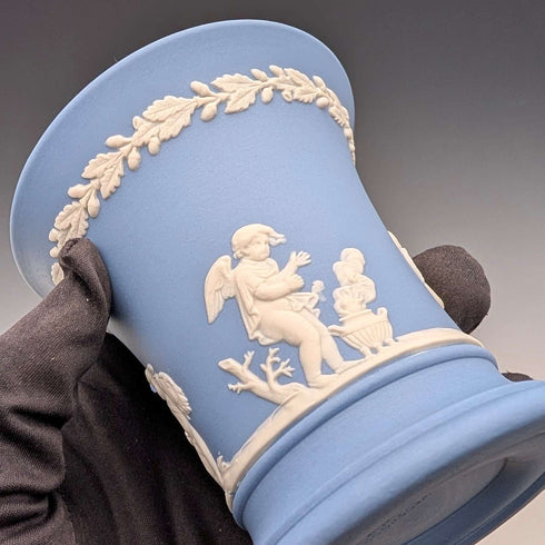 英国古董Wedgwood贾斯珀陶器杯型花瓶一对