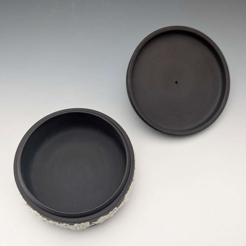 1967 British Vintage Wedgwood Black Jasper Round Bonbonniere in Box