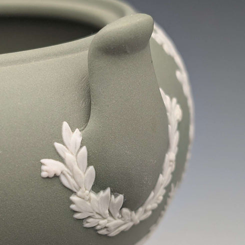 1978年 英国复古 Wedgwood 绿色浮雕玉石系列 (Jasperware) 糖罐 ※无盖