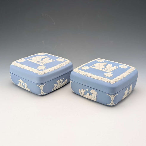 英国古董Wedgwood贾斯珀陶器方形带盖盒一对(淡蓝色)