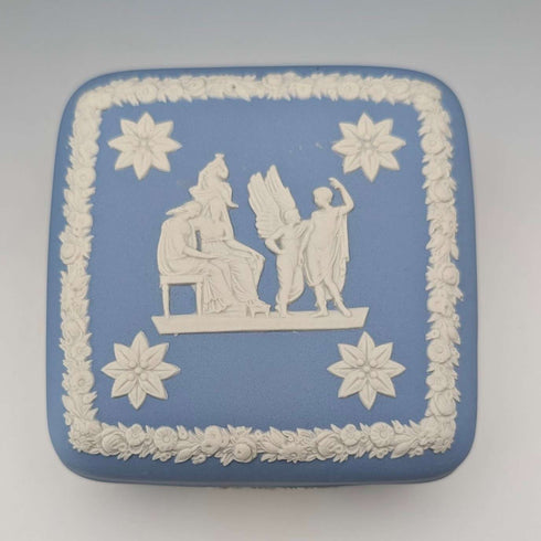 英国古董Wedgwood贾斯珀陶器方形带盖盒一对(淡蓝色)