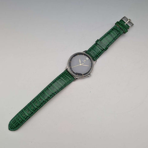 Circa 1943 Omega Ref. 2325/8 Men's Mechanical Wristwatch "Jumbo" Black Dial Green Strap Good Working Condition
