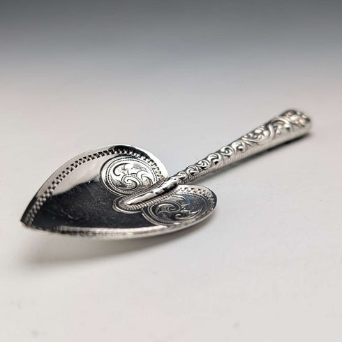 1897 British Antique Sterling Silver Heart-Shaped Tea Caddy Spoon, 10.4g