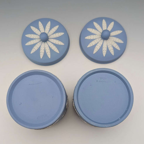 英国复古韦奇伍德(Wedgwood)贾斯珀(Jasperware)茶叶罐一对