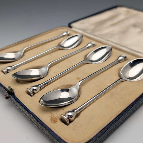 Juego de 6 cucharillas de té de plata de ley vintage británicas de 1932, 88 g en total, de Mappin & Webb, con estuche.