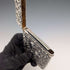 1903年 英国アンティーク 浮き彫り彫刻 純銀製カードケース 81g William Neale
Tarjetero de plata de ley con relieve, antigüedad británica de 1903, 81 g, William Neale