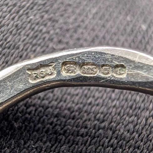 Colgante de plata esterlina con diseño de lazo, vintage británico, con cadena de plata esterlina.