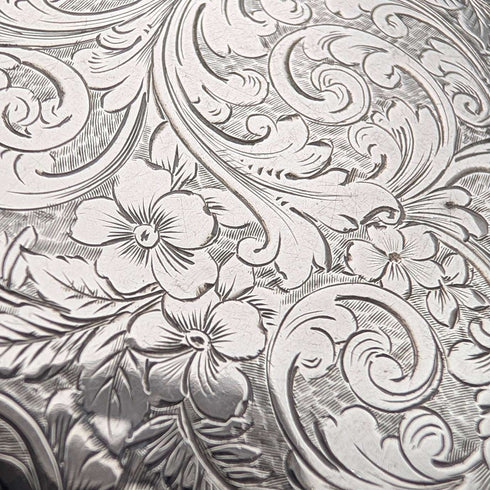 Estuche para tarjetas de plata de ley, estilo libro, fabricado en el Reino Unido en 1892, por Nathan & Hayes