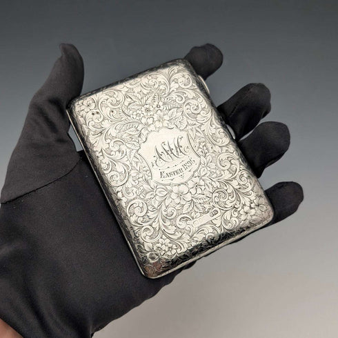 Estuche para tarjetas de plata de ley, estilo libro, fabricado en el Reino Unido en 1892, por Nathan & Hayes