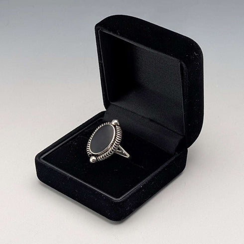 Vintage Onyx Oval Edged Pure Silver Ring (US Size 9.5)