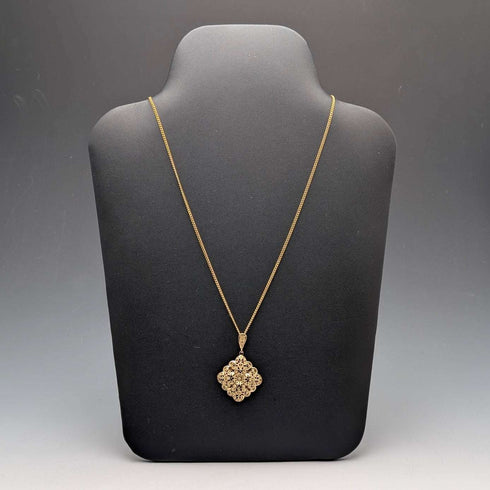 Colgante de filigrana de plata de ley chapada en oro, vintage alemán, con cadena nueva.