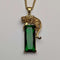Colgante vintage de pantera en plata de ley dorada con piedra verde