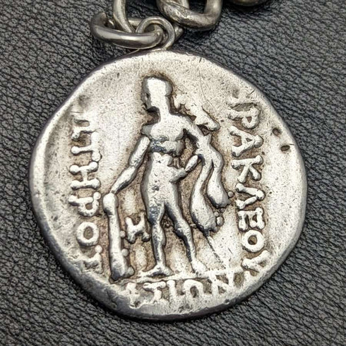 Cadena Albert de plata esterlina (plata 925) antigua inglesa, hacia 1900, 62 g, con colgante de moneda romana de plata
