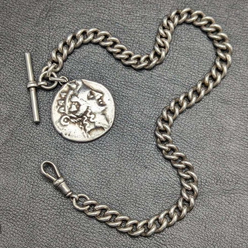 Cadena Albert de plata esterlina (plata 925) antigua inglesa, hacia 1900, 62 g, con colgante de moneda romana de plata