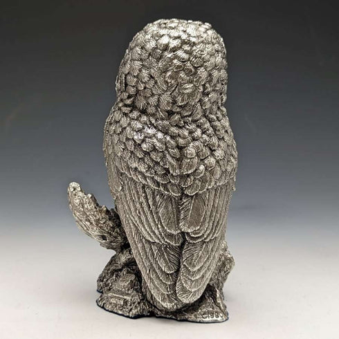 Figura de búho esculpida con baño de plata pura, 385g, Country Artists, Reino Unido
