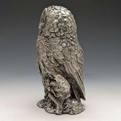 Figura de búho esculpida con baño de plata pura, 385g, Country Artists, Reino Unido