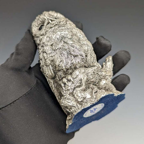 Figura de búho esculpida con baño de plata pura, 385g, Country Artists, Reino Unido