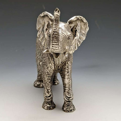 Escultura de pequeño elefante chapada en plata, 277 g, Country Artists, Reino Unido