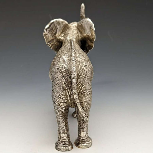 Escultura de pequeño elefante chapada en plata, 277 g, Country Artists, Reino Unido