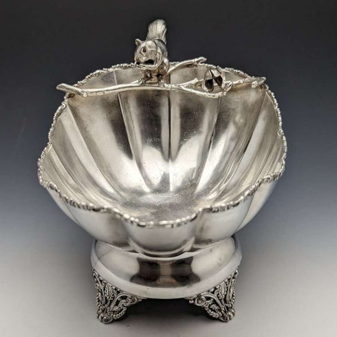 Cuenco para frutos secos de plata chapada, con decoración de ardilla, antigüedad estadounidense de finales del siglo XIX, 481 g