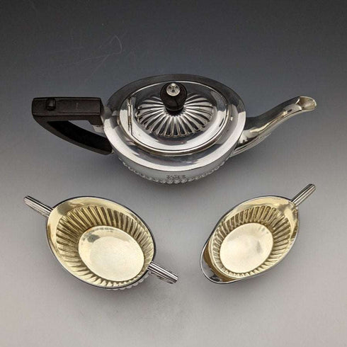 Late 19th Century English Antique Silver Plated Bachelor Teapot Set of 3 in Roberts & Belk Case