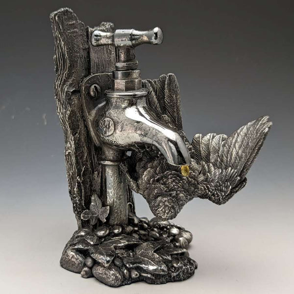 Figura de plata esterlina tallada: pajarito y grifo, 567 g, 15 cm de altura, Country Artists, Reino Unido