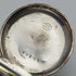 Reloj de bolsillo antiguo para dama, de fabricación suiza, en buen estado de funcionamiento, con caja de plata con grabado floral y cuerda por llave.