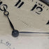 Reloj de bolsillo suizo antiguo, caja de plata grabada, esfera abierta, esfera de papel, en funcionamiento.