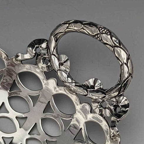 1911年 英国アンティーク 純銀製ボウル ピアス装飾 452g MAPPIN&WEBB