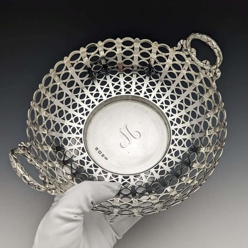 1911年 英国アンティーク 純銀製ボウル ピアス装飾 452g MAPPIN&WEBB