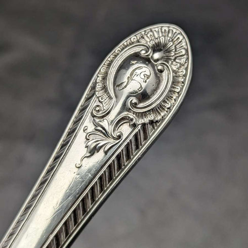 Juego de 6 cuchillos para pescado de plata chapada, antigüedades británicas de 1860, con bandeja.
