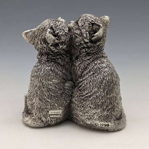 Figura decorativa de dos gatitos de William Comyns, Reino Unido, bañada en plata de ley, 178 g