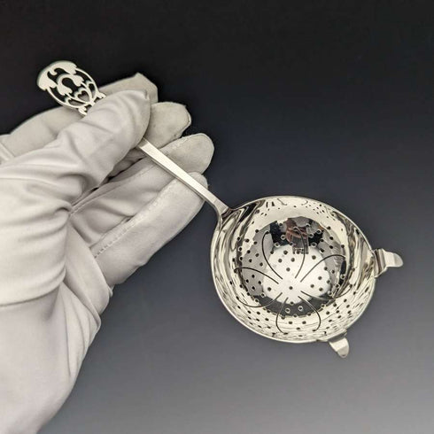 Colador de té de plata esterlina, antigüedad británica de 1917