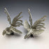 Pareja de figuras de gallo de peltre vintage británico
